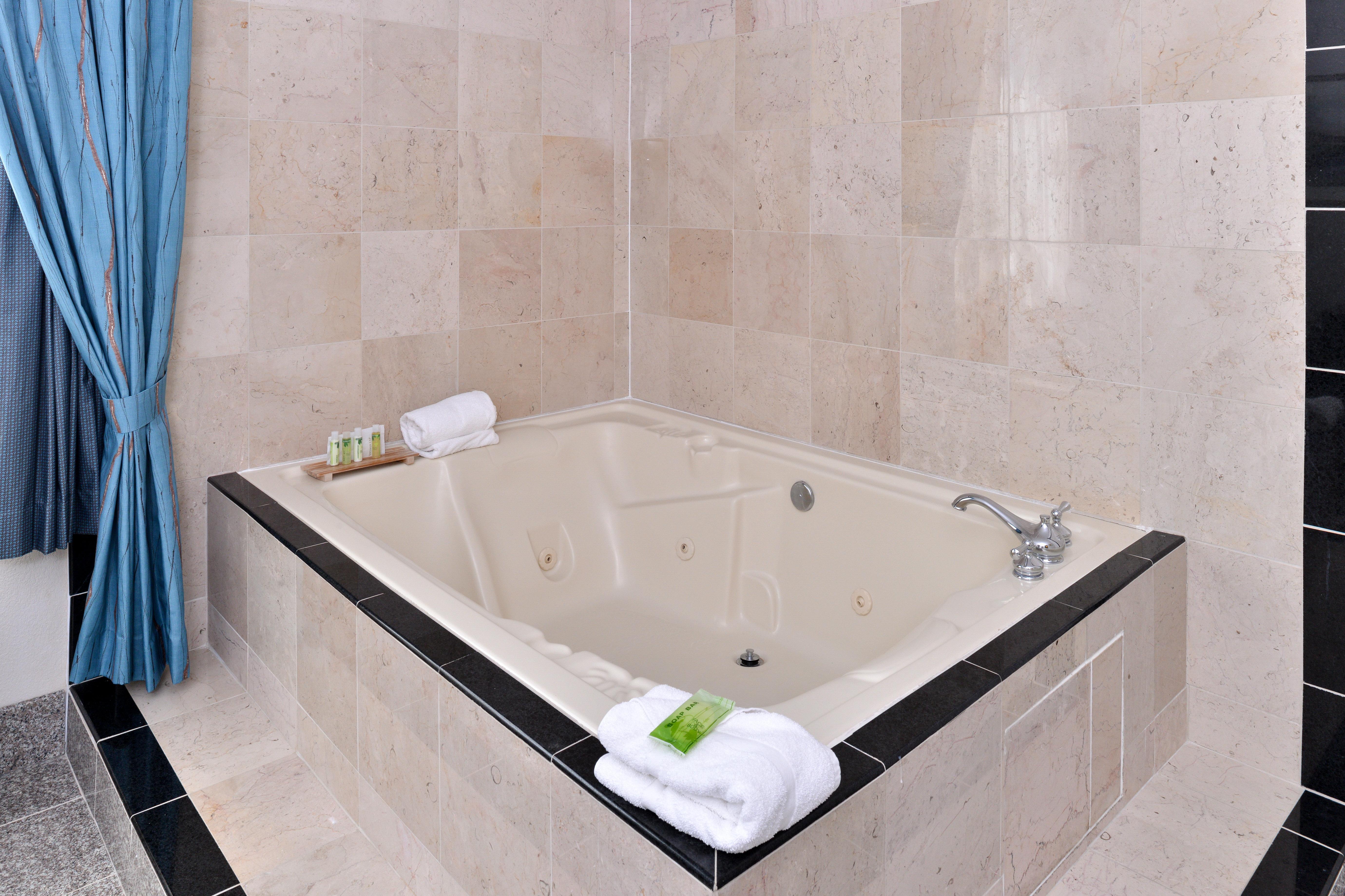 Holiday Inn Express & Suites Tacoma South - Lakewood By Ihg Eksteriør billede